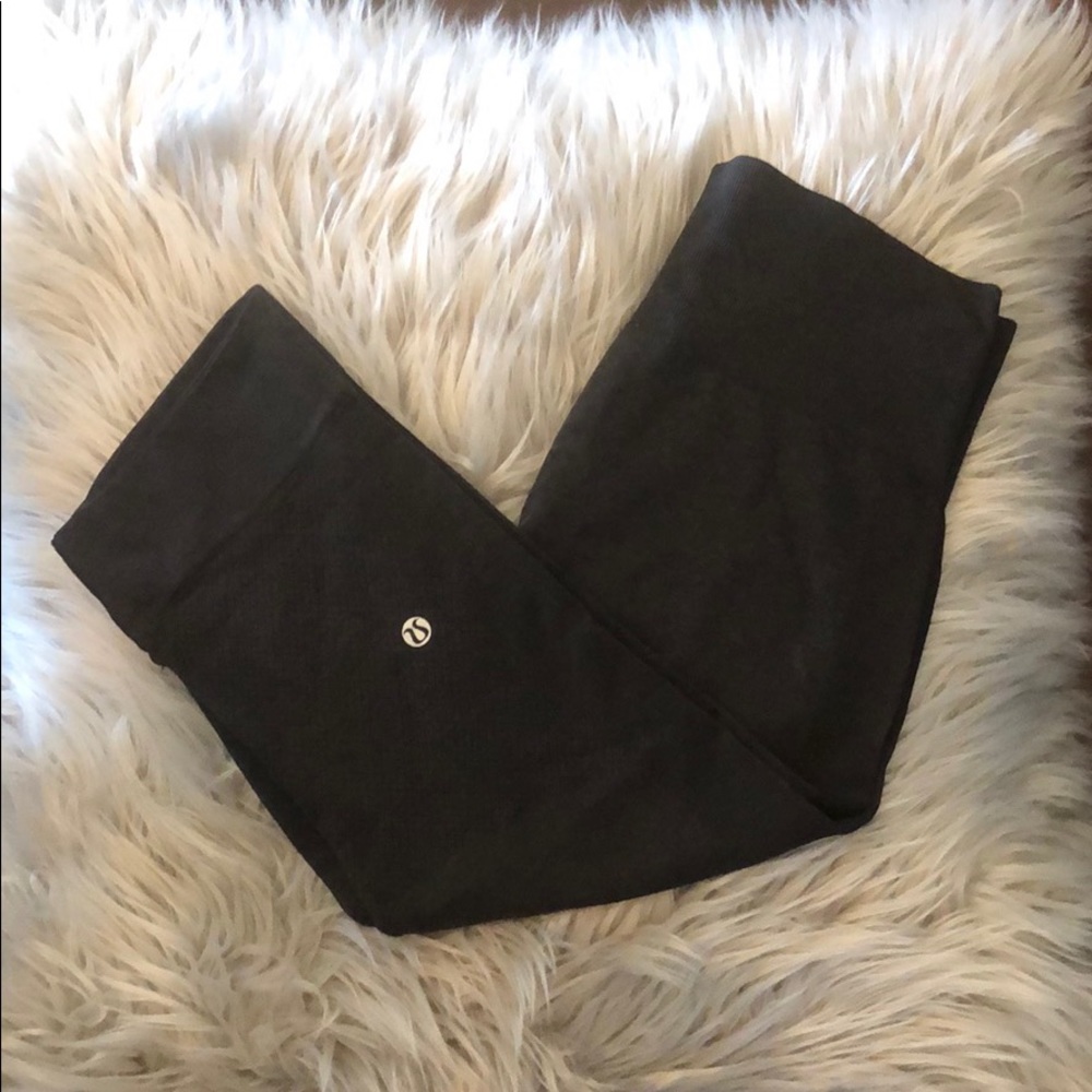 Lululemon cropped leggings